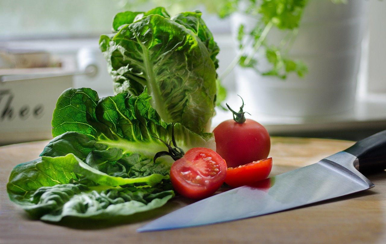 salad tomato lettuce free photo