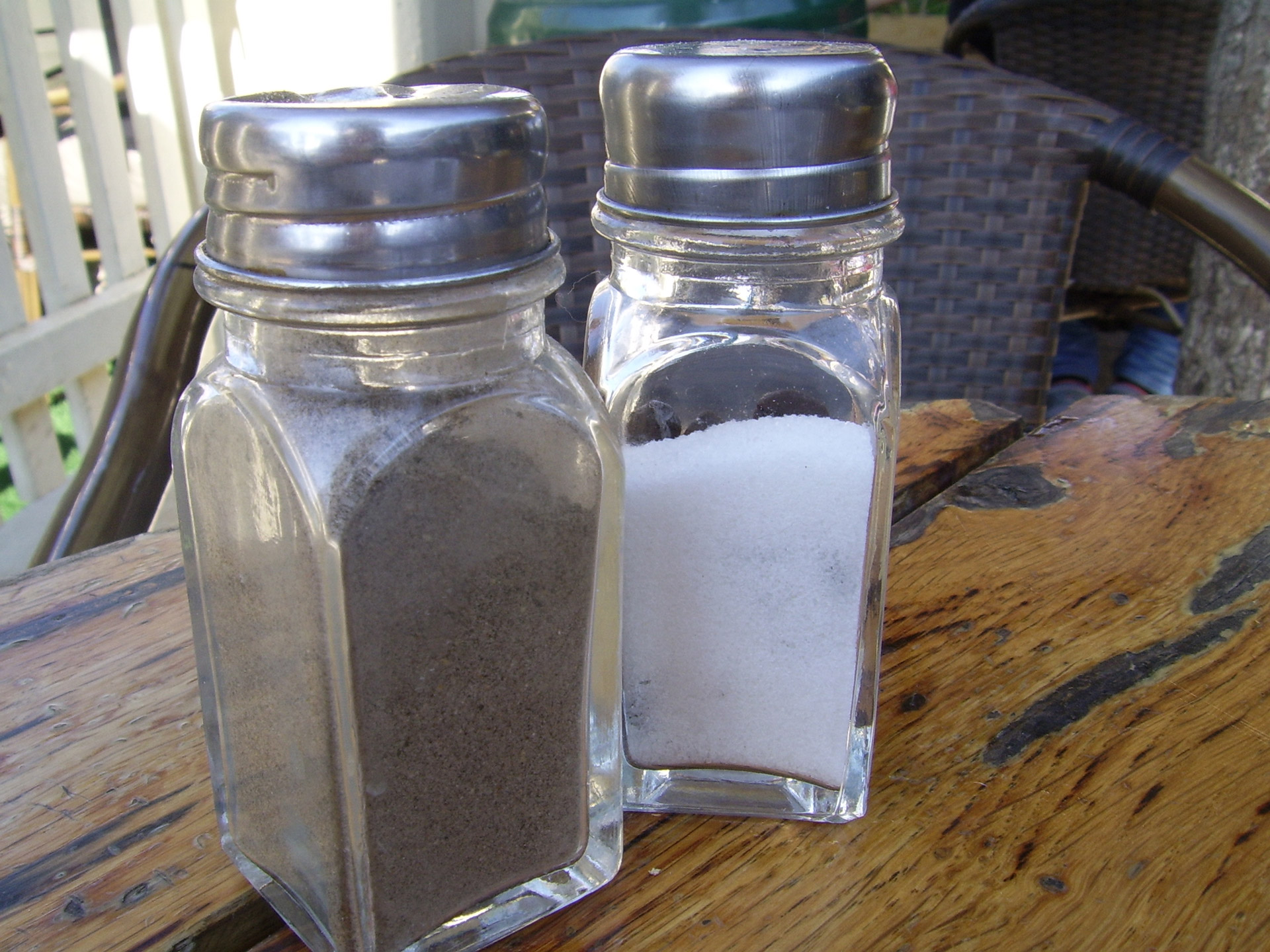 salt and pepper free photo