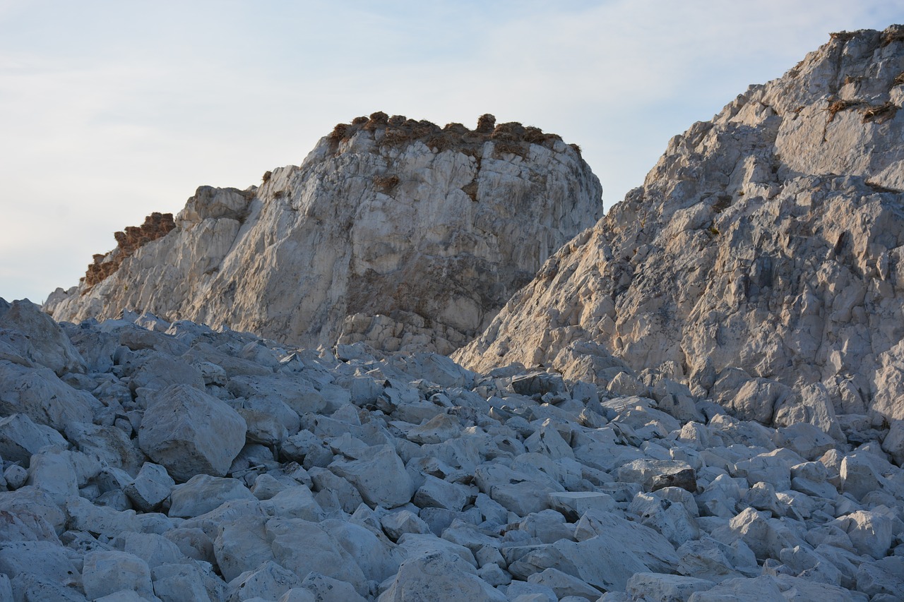 salt lake  rock  nature free photo