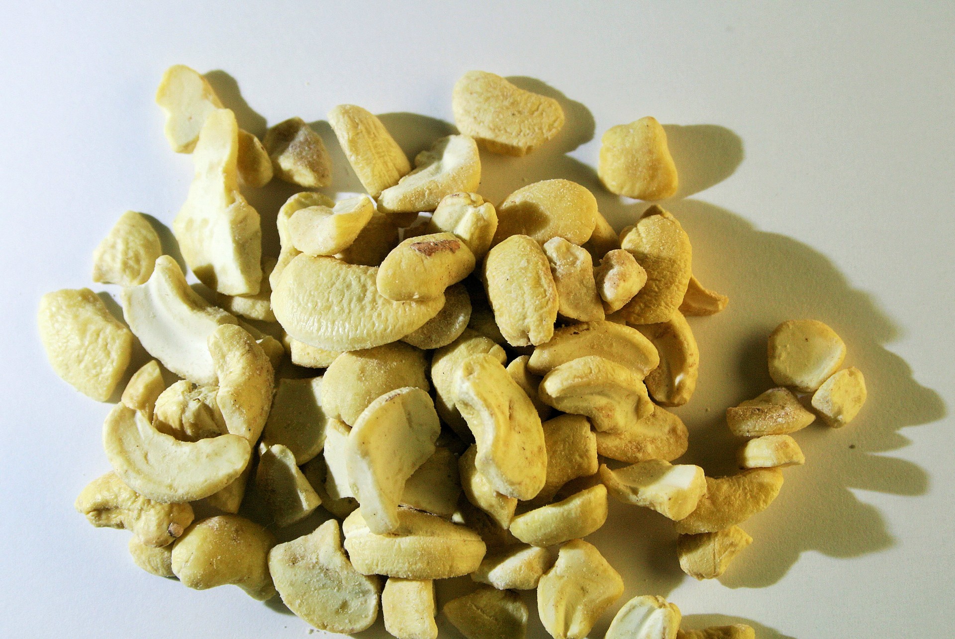 nuts cashew salted free photo
