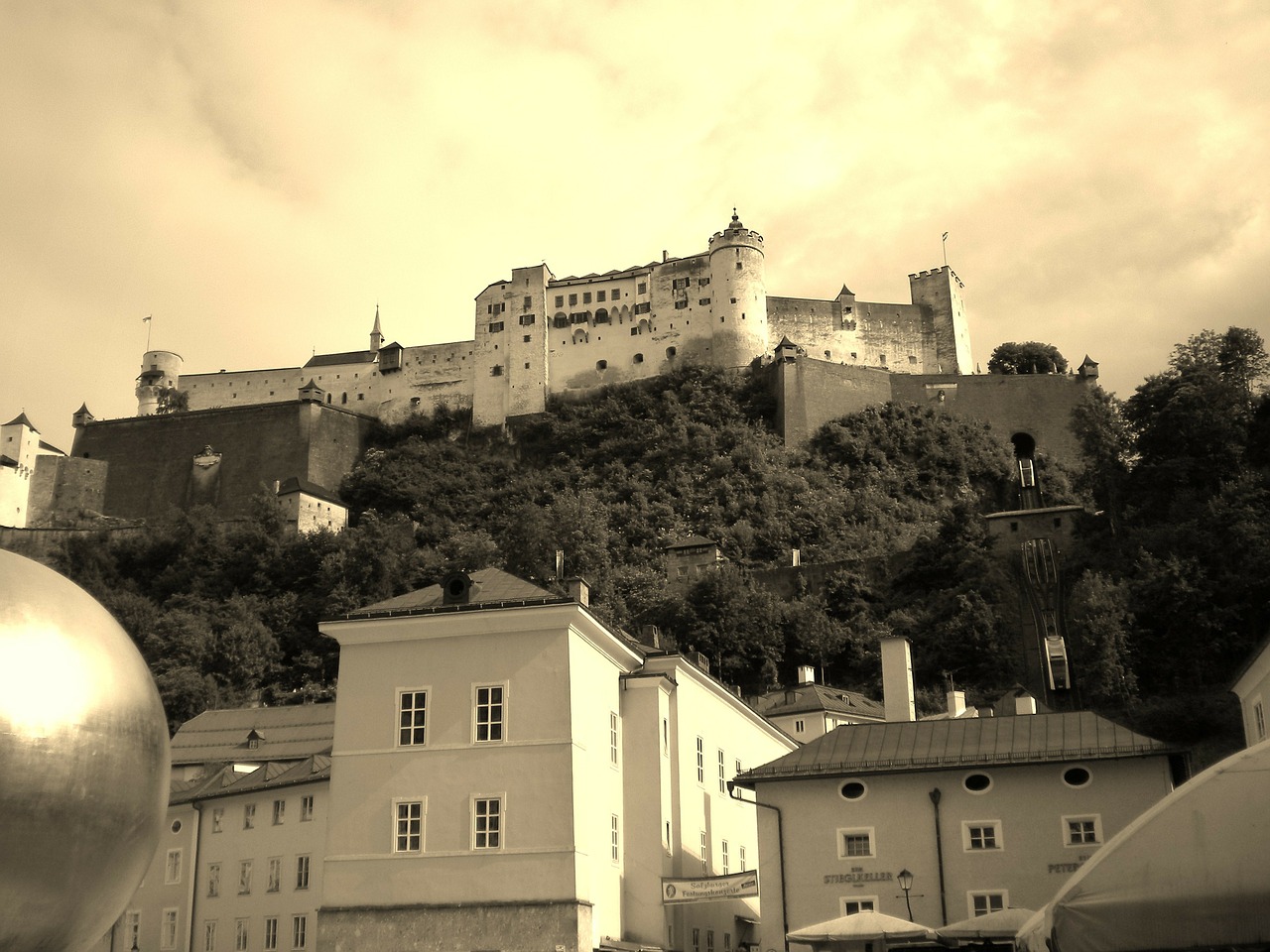 salzburg austria hohensalzburg fortress free photo