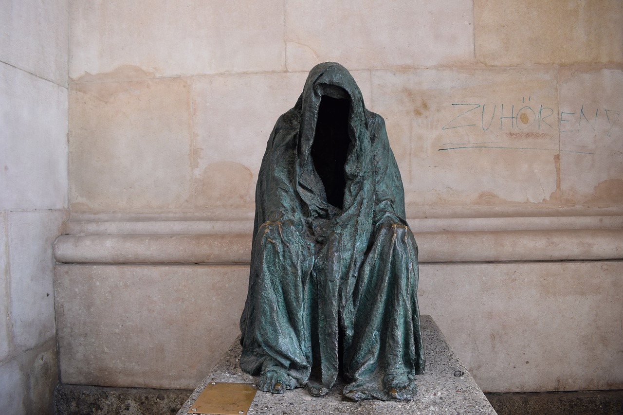 salzburg sculpture pietà free photo