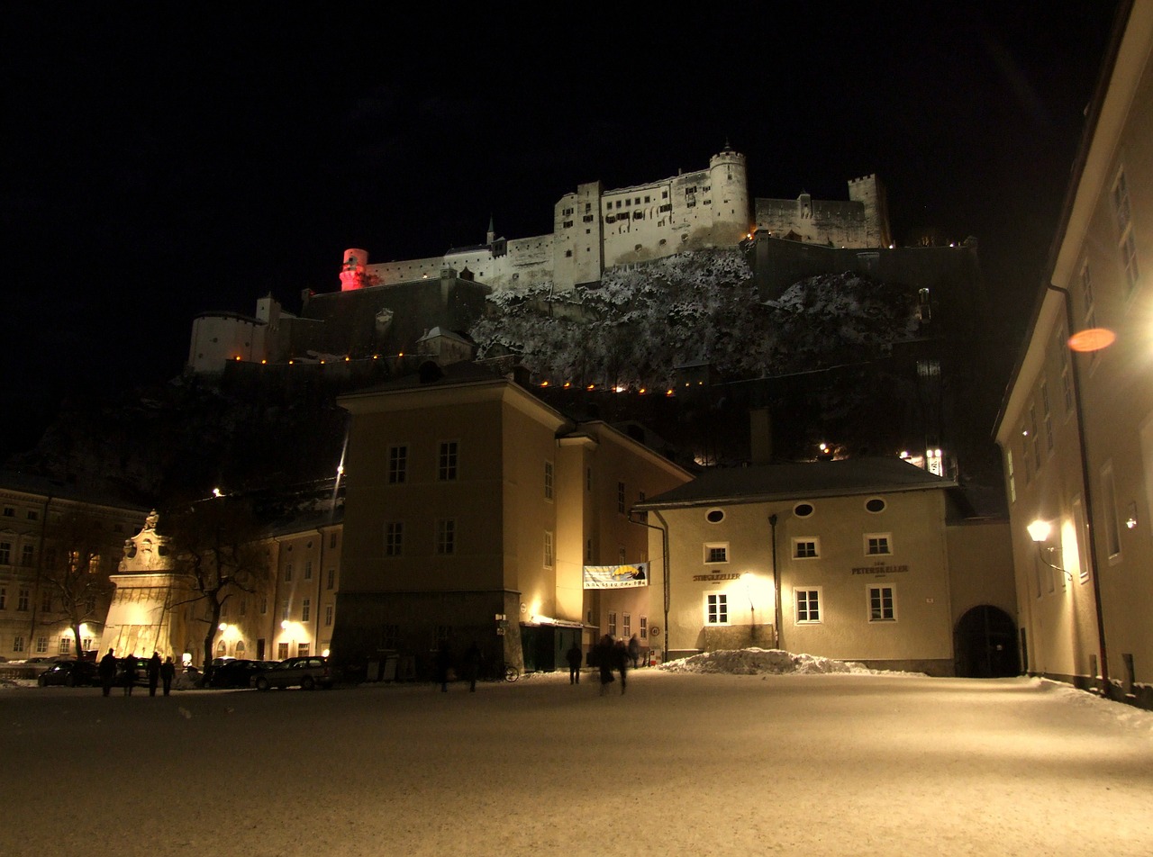 salzburg austria night free photo