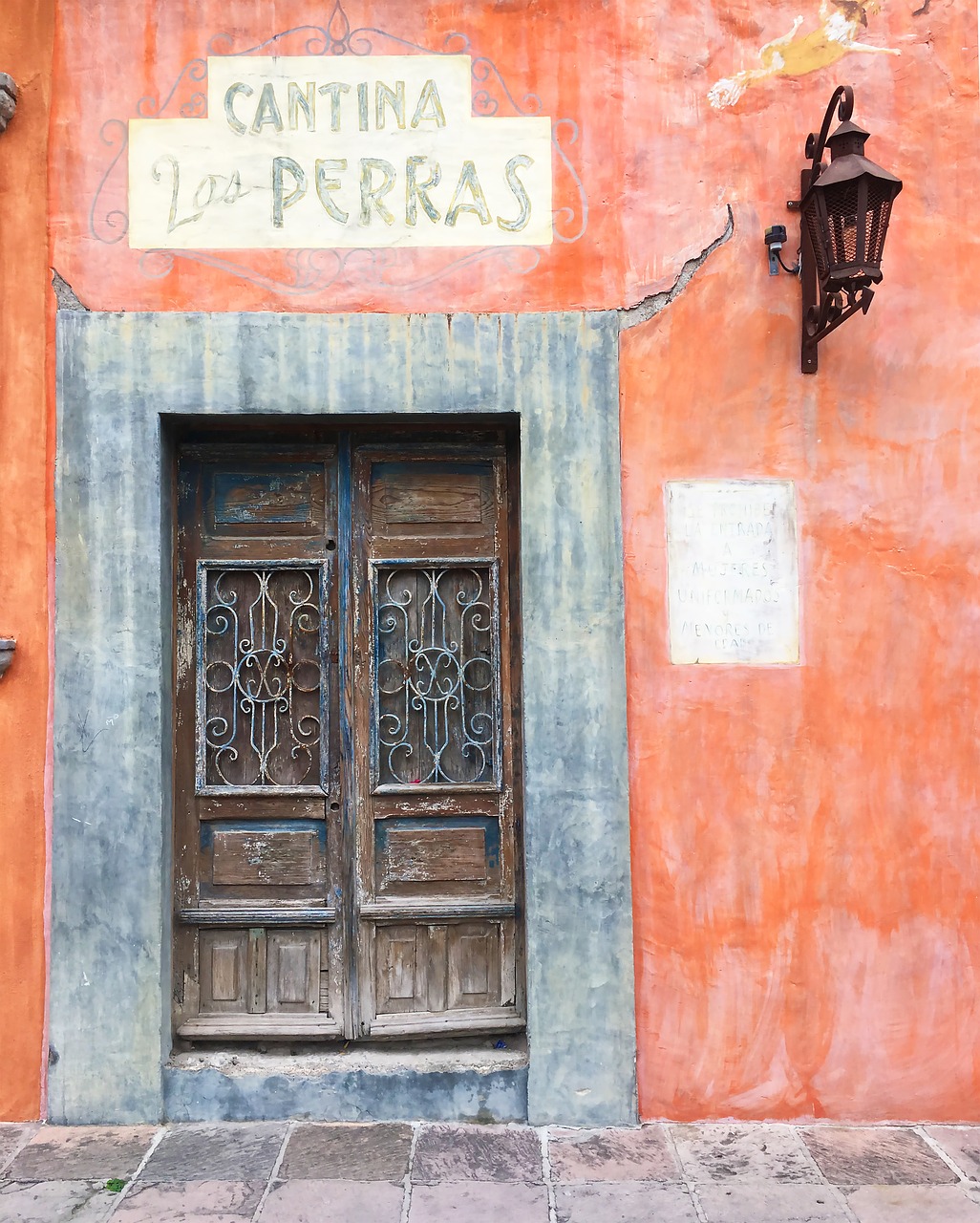 san miguel de allende  door  mexico free photo