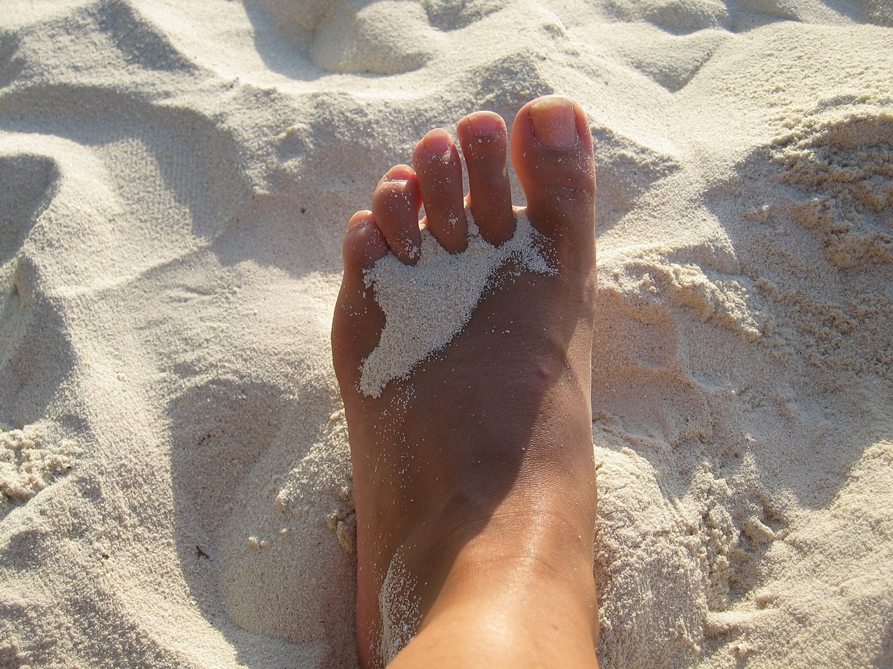 sand maldives foot free photo