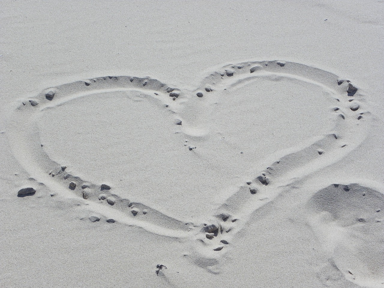 sand heart lake free photo