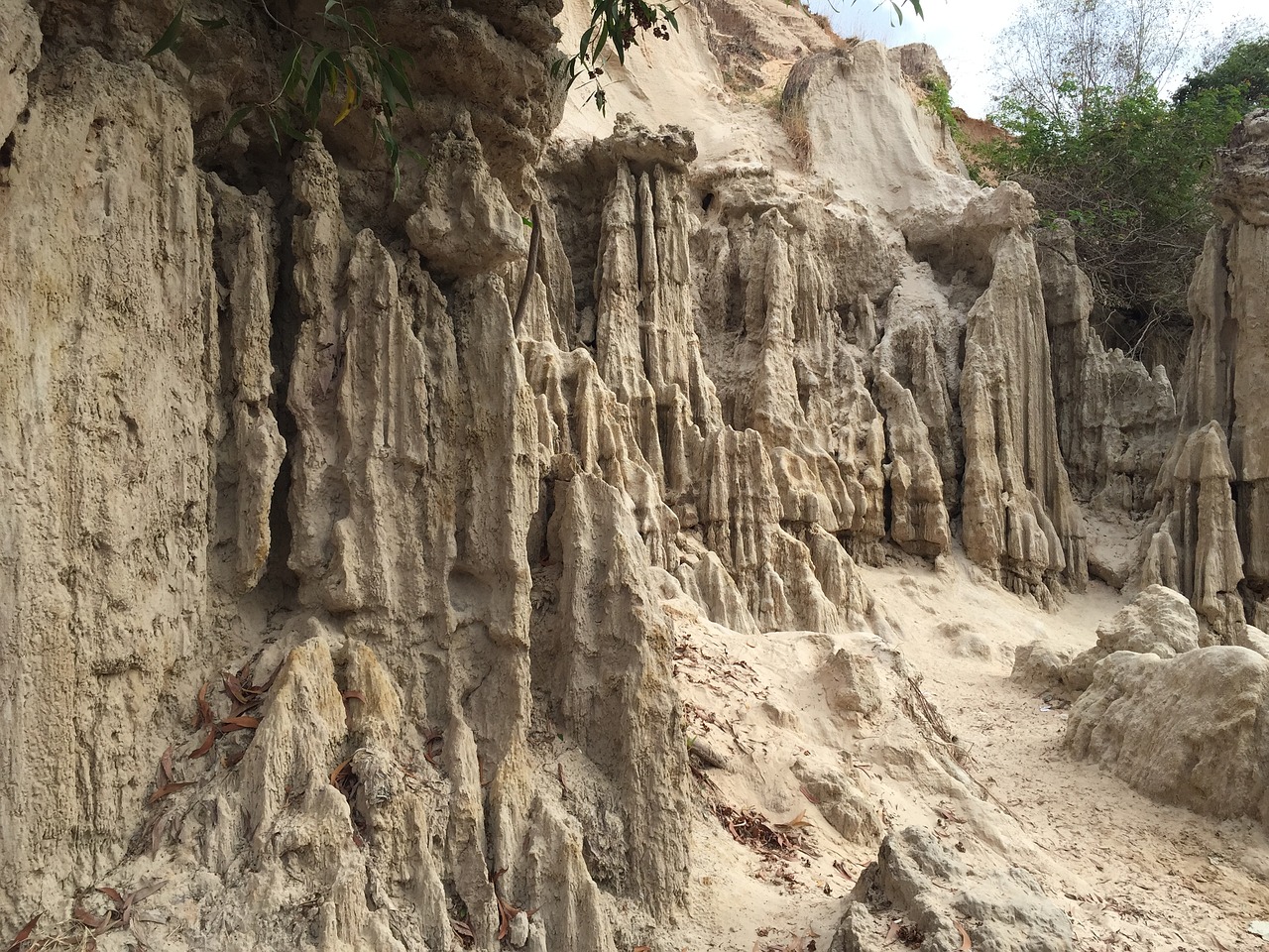 sand mountains thailand free photo