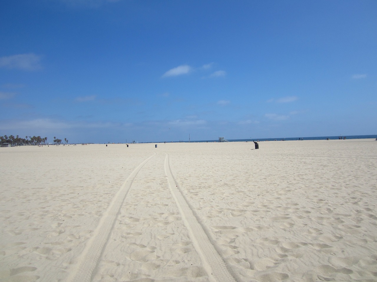 sand traces beach free photo