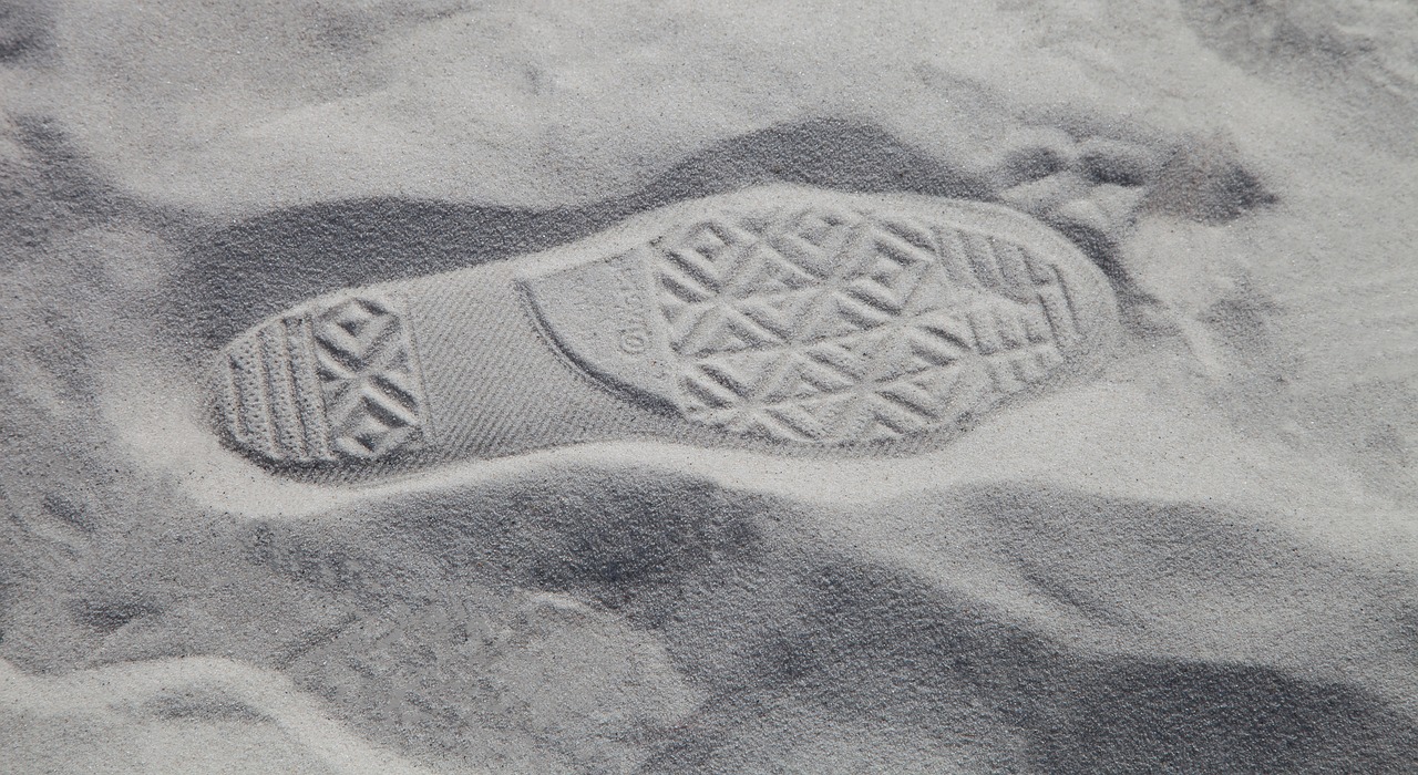 sand footprint foot step free photo