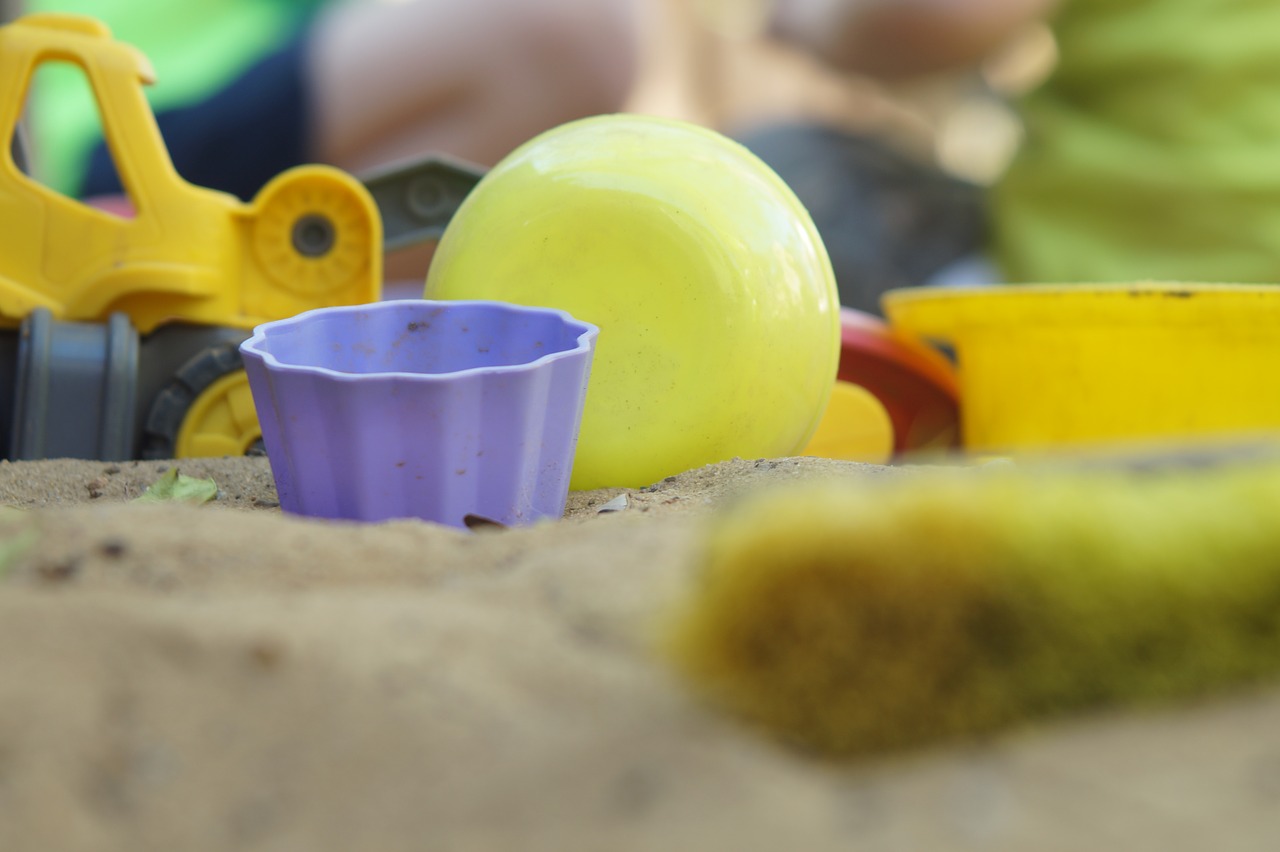 sand  toys  summer free photo