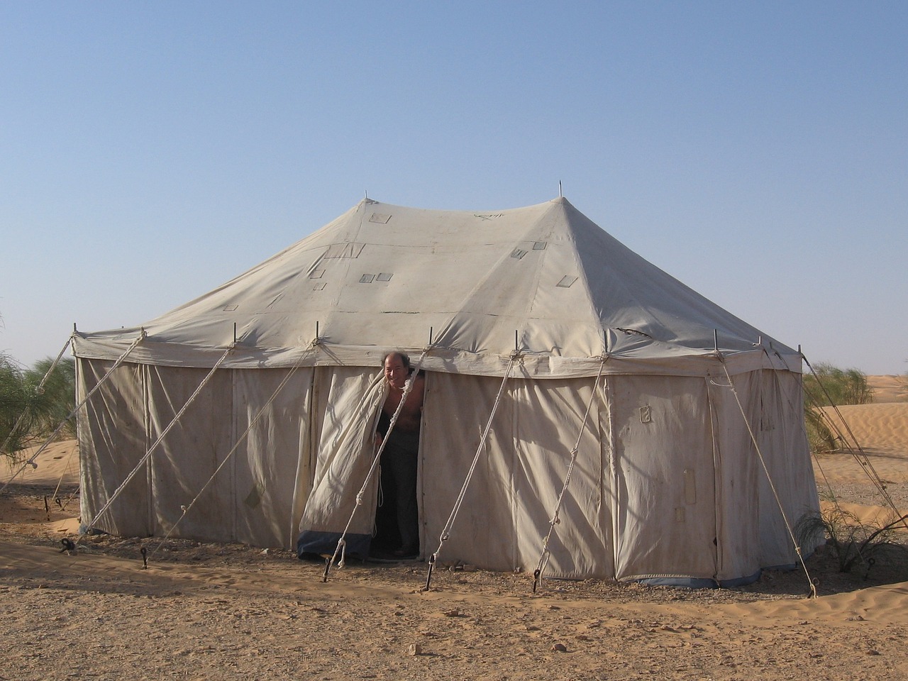 sand desert tent free photo