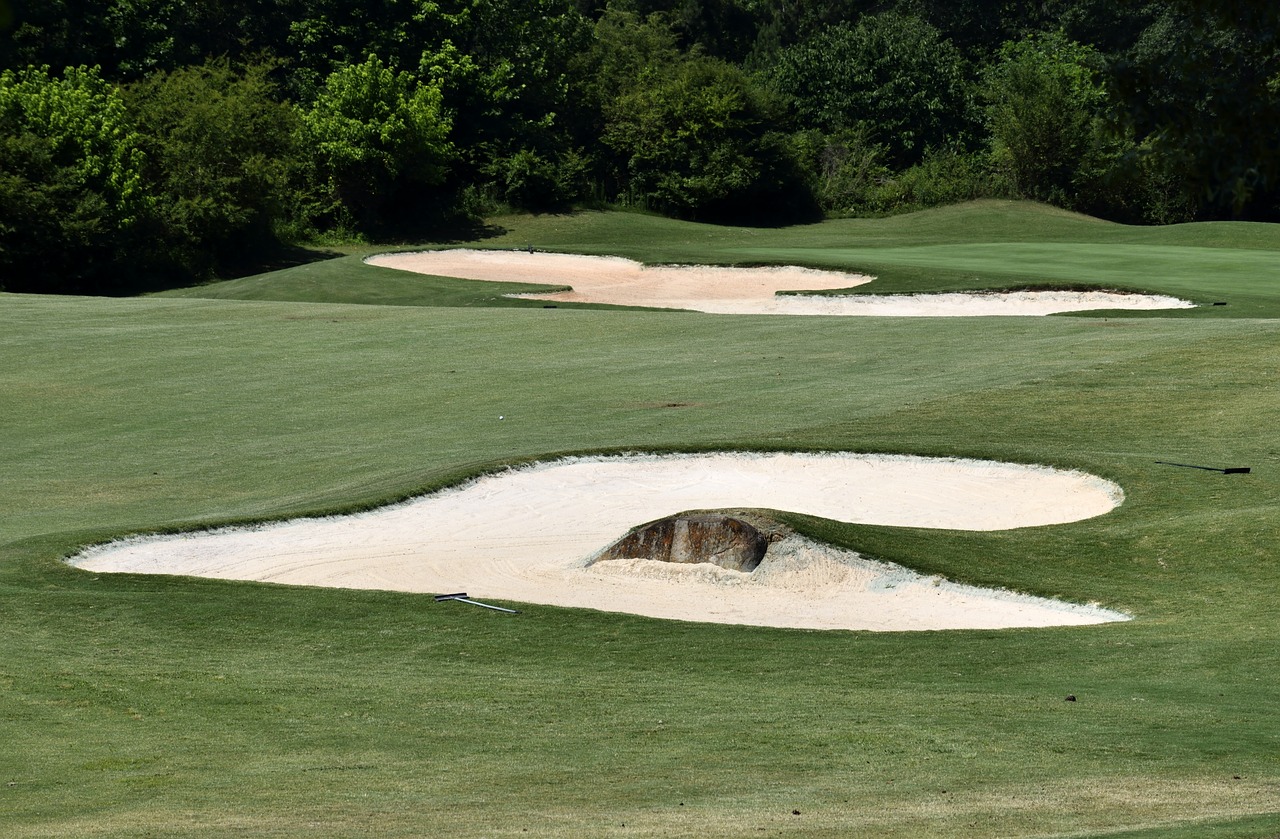 sand trap golf course free photo