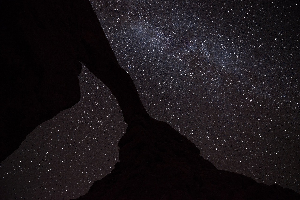 sandstone arch turret arch rock free photo