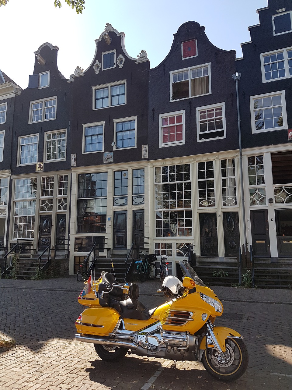 sandy corner amsterdam goldwing gl1800 free photo