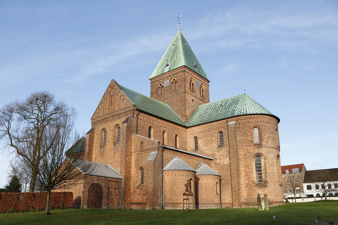 sankt bendts church  church  ringsted free photo