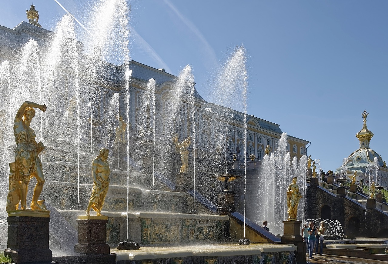 sankt petersburg peterhof great cascade free photo