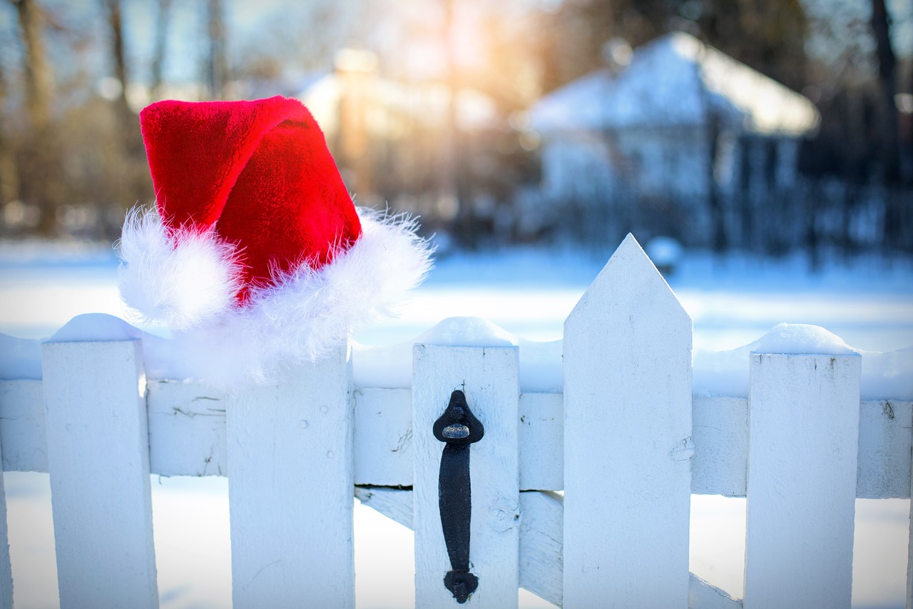 santa's hat snow winter free photo