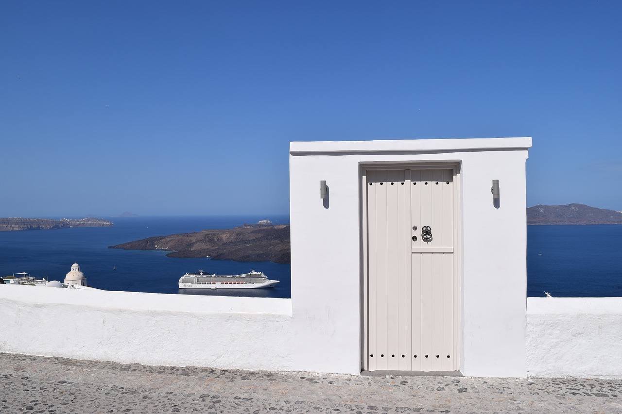 santorini greece door free photo