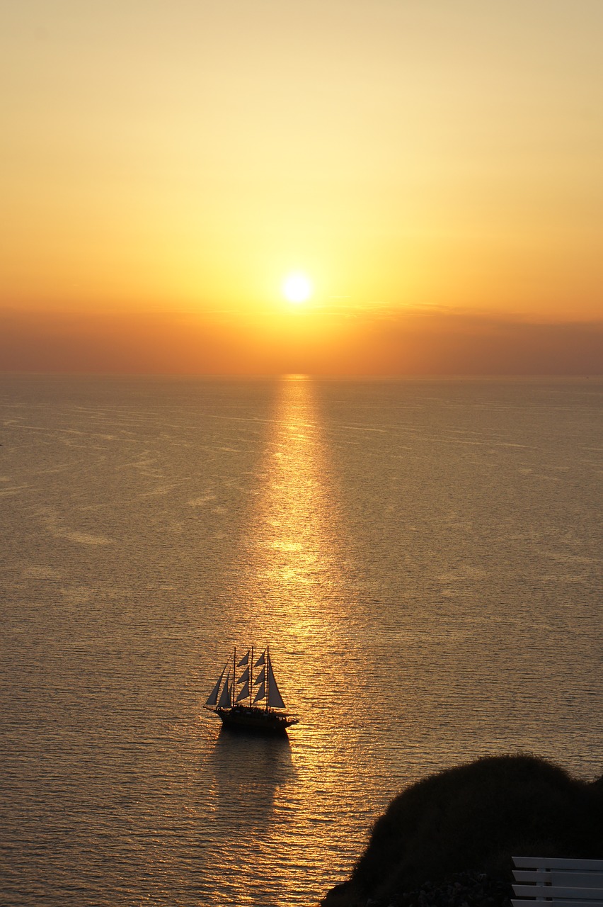 santorini sunset ship free photo