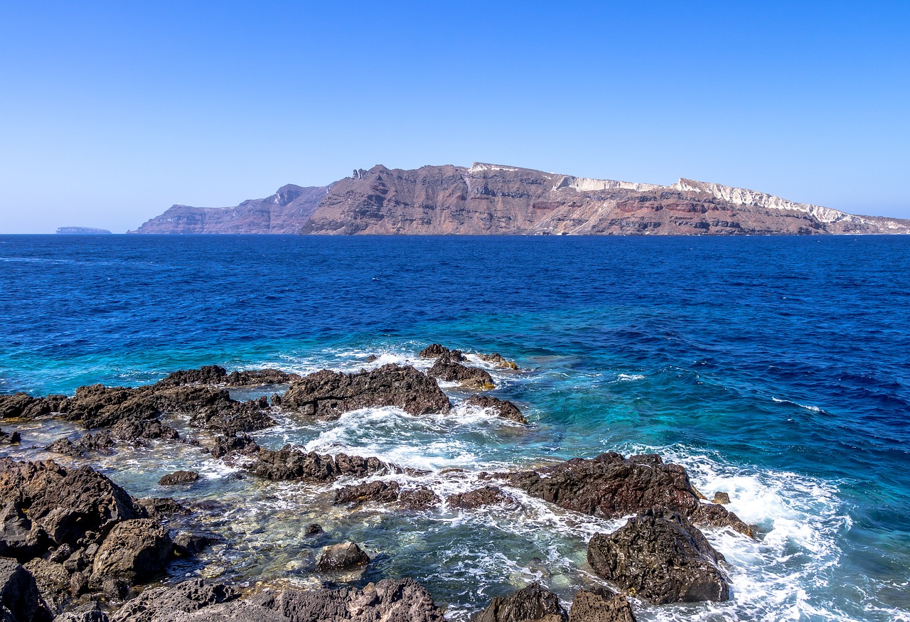 santorini  ocean  greece free photo