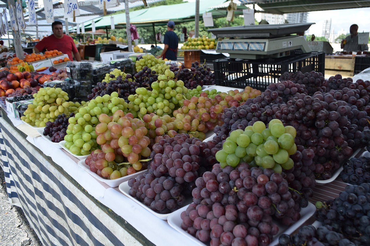 sao paulo  market  fruit free photo