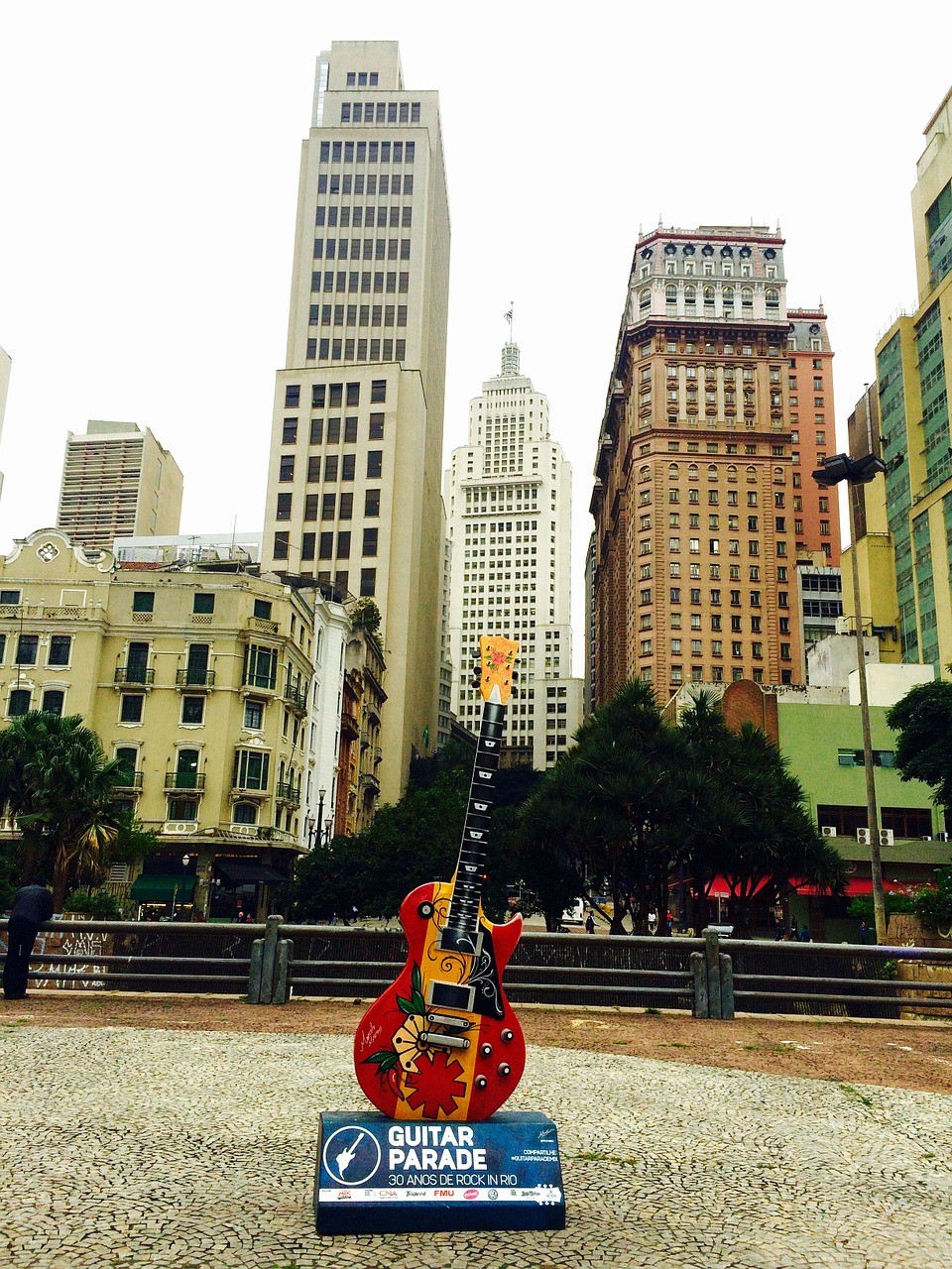 são paulo guitar buildings free photo