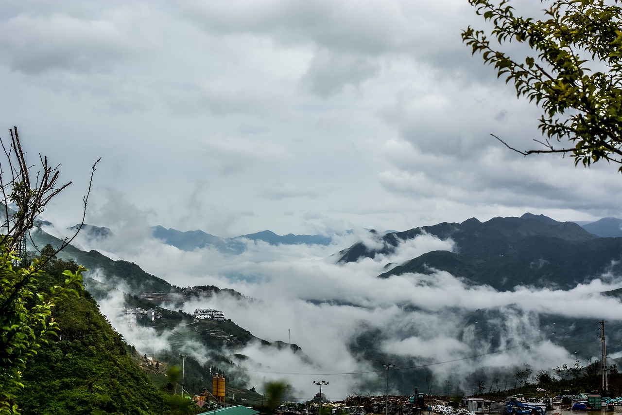sapa  mountain  cloud free photo