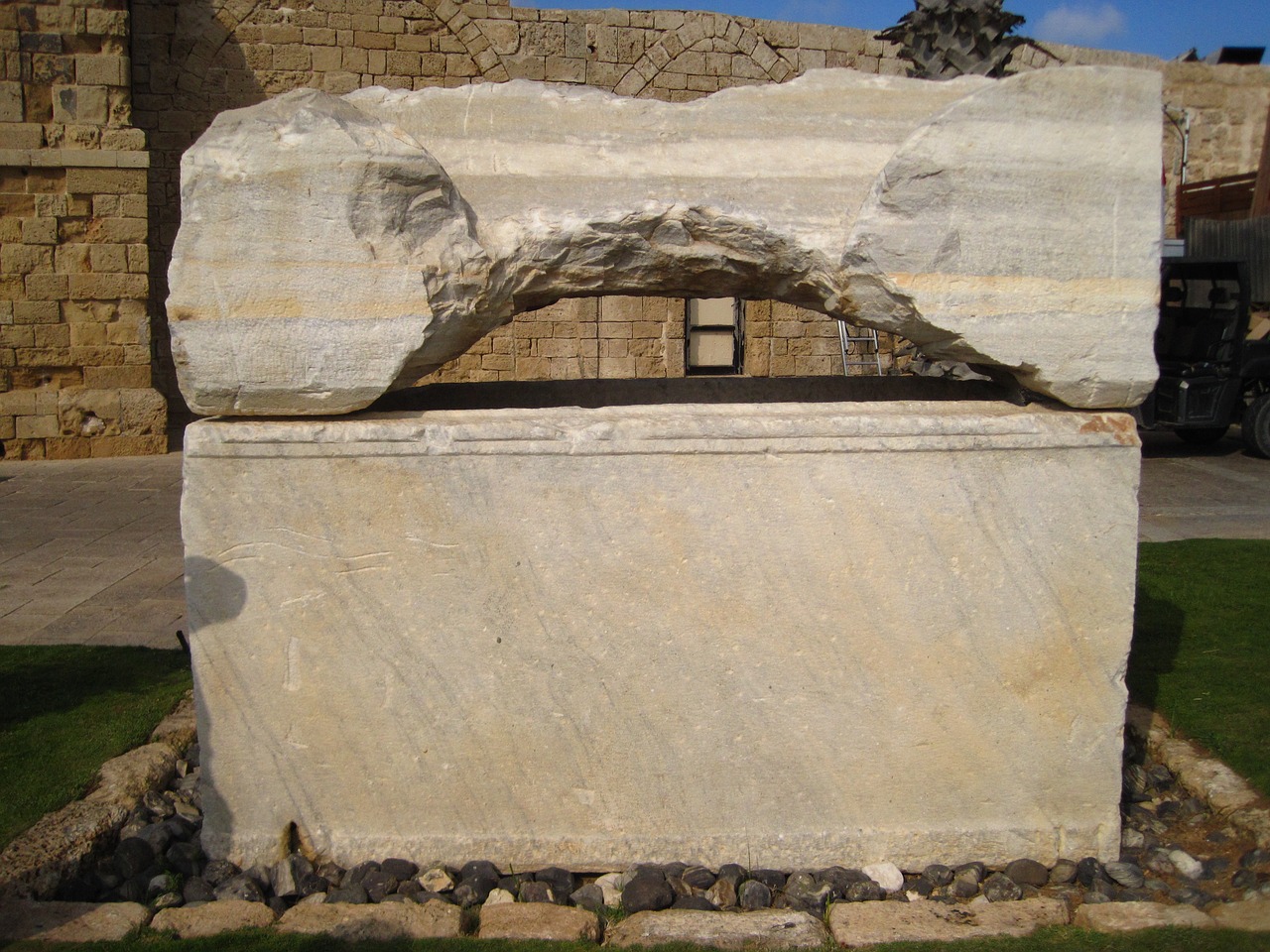 sarcophagus israel tomb free photo