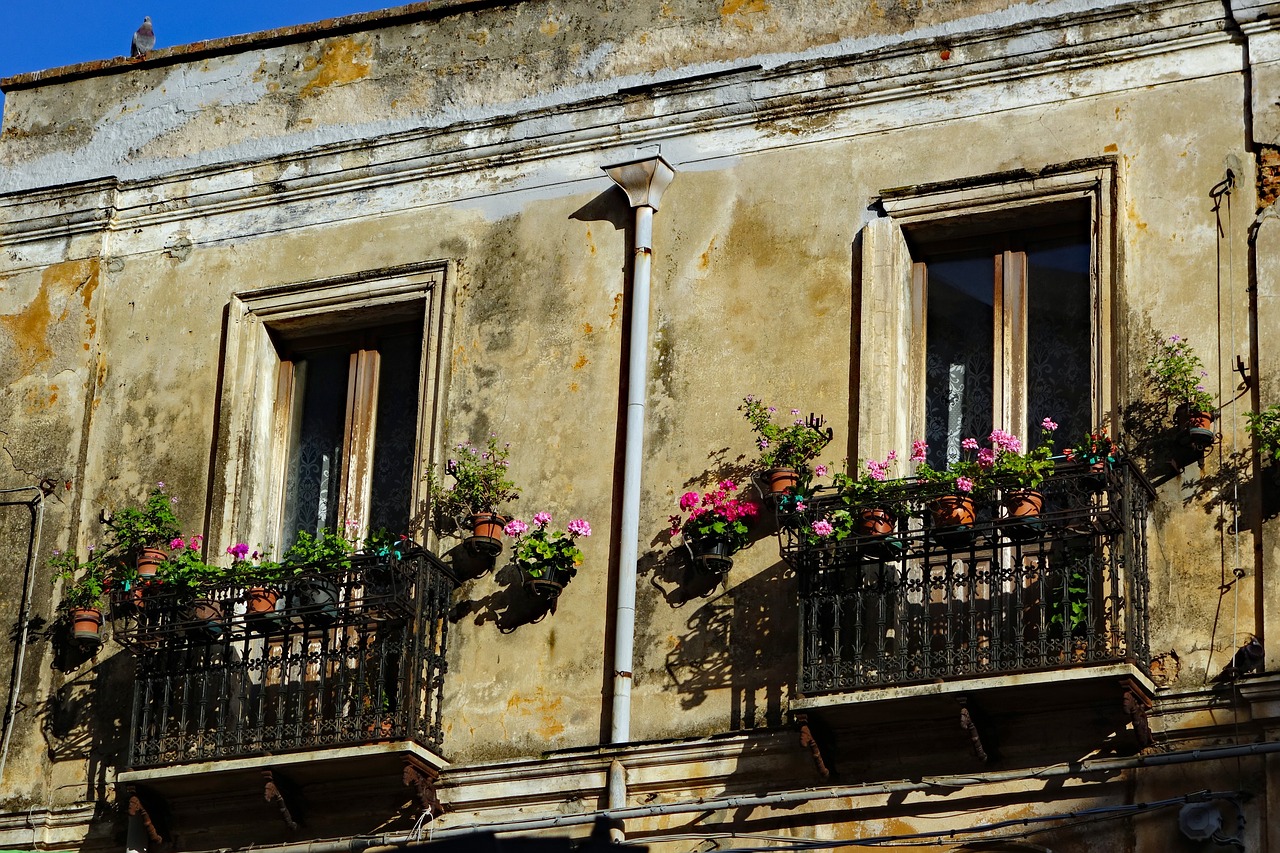 sardinia  facade  old free photo