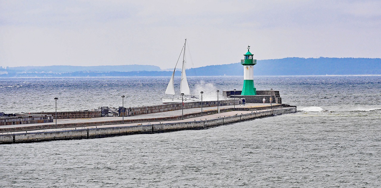 sassnitz pier lighthouse free photo