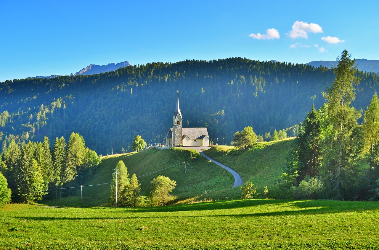 sauris mountain church free photo