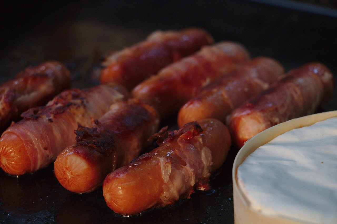 sausage  bacon  bbq free photo