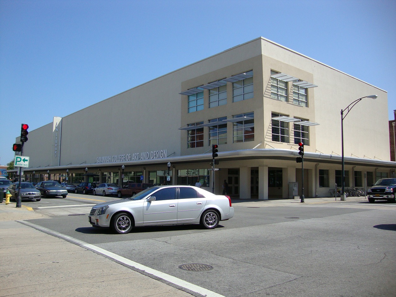 savannah college building free photo