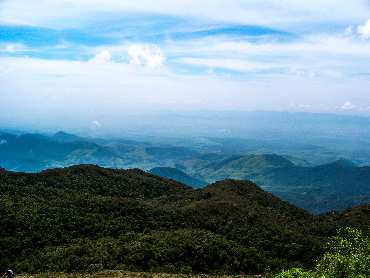 saw mantiqueira blue sky landscape free photo