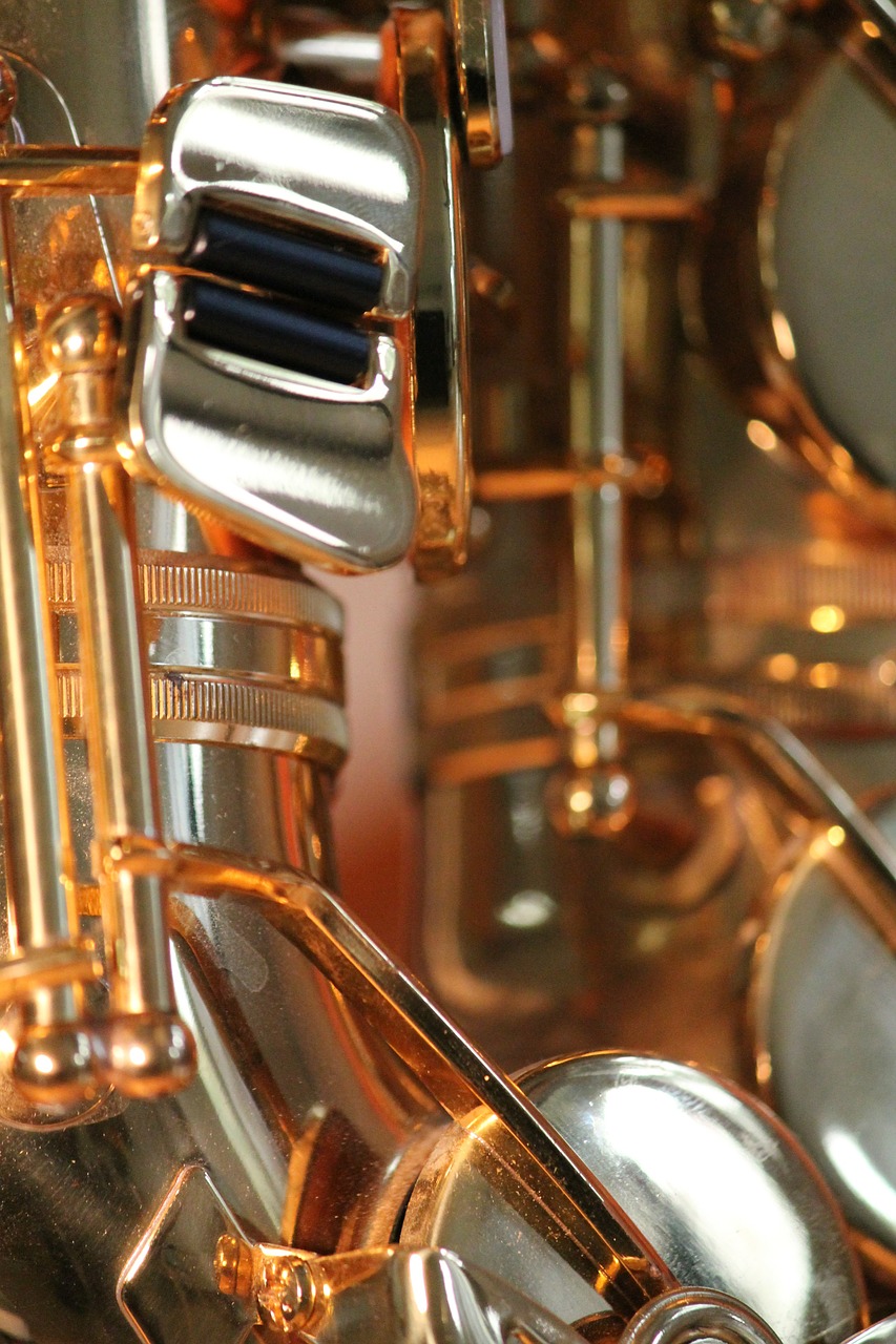 saxophone shimmer golden free photo