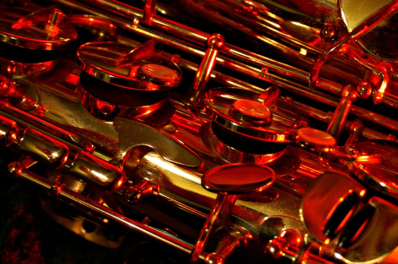saxophone tenor folding mechanism free photo