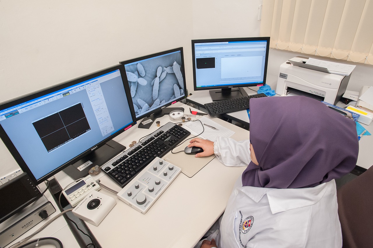 scanning electron microscope universiti malaysia sabah biotechnology research institute free photo