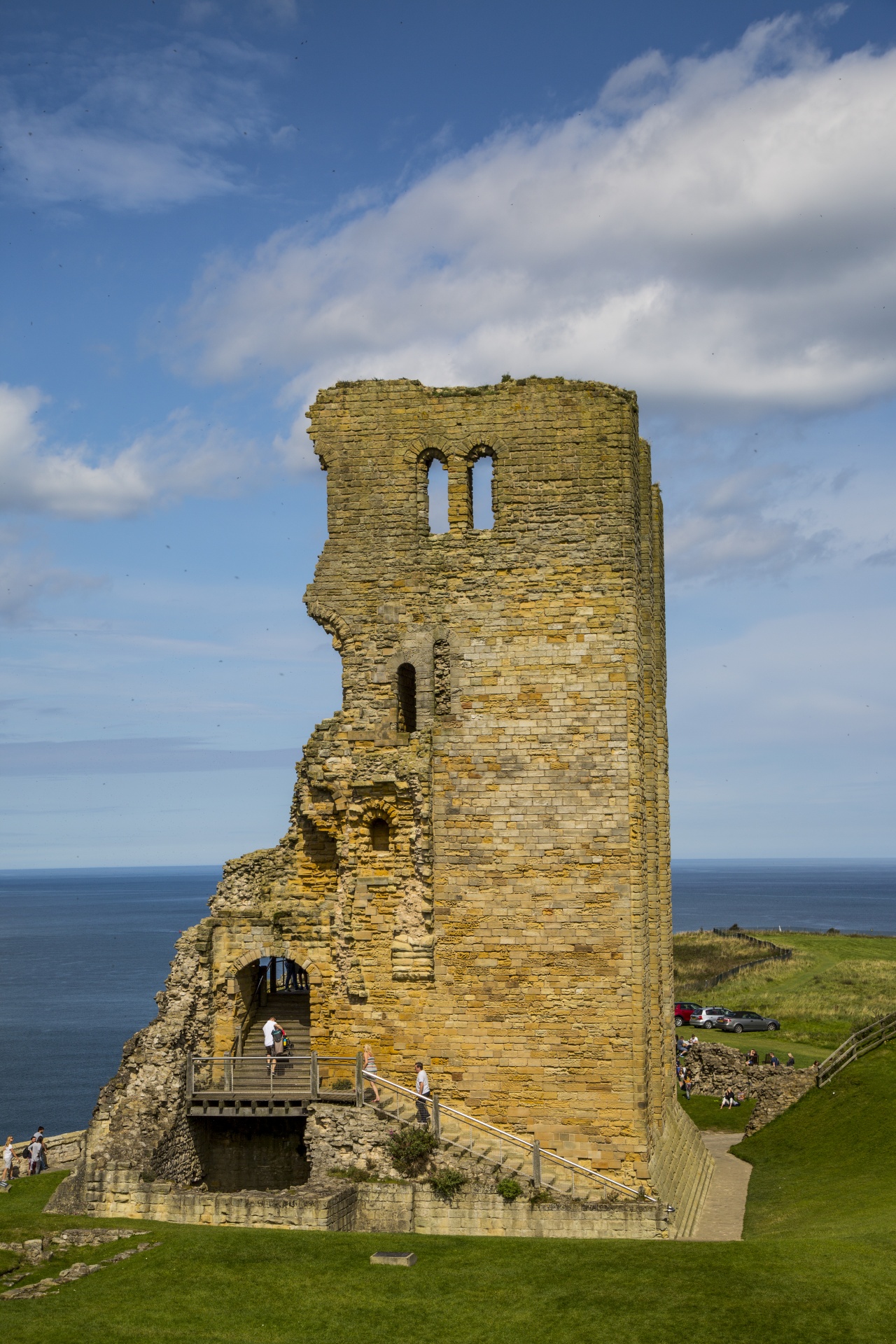 castle scarborough - uk cliff free photo