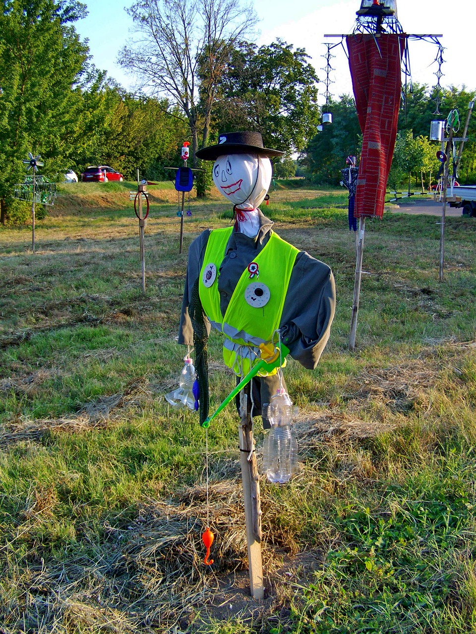 scarecrow  doll  funny character free photo