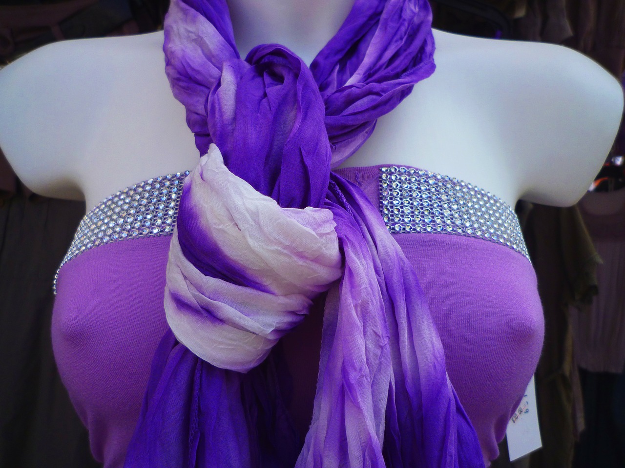 scarf violet fashion free photo