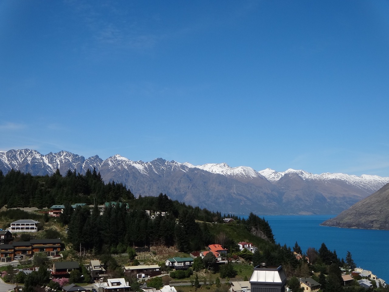 scene queenstown mountains free photo