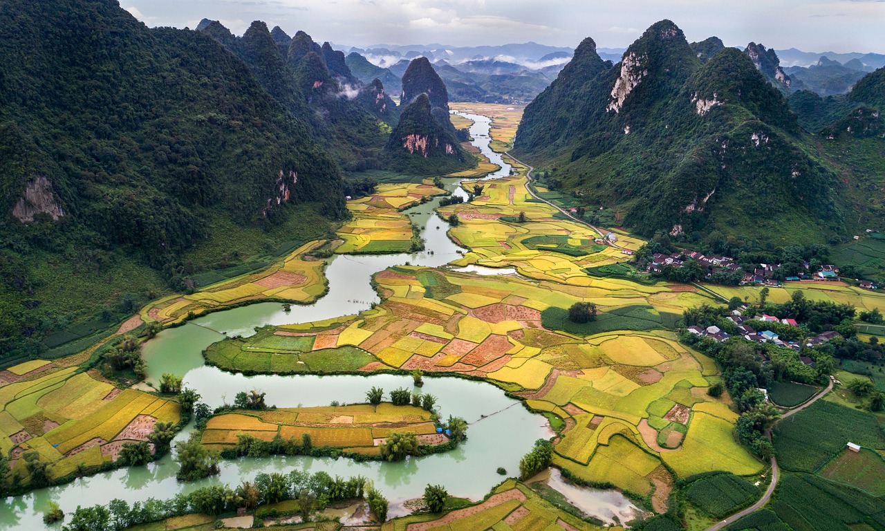 scenery style nam a perspective cao bang vietnam free photo