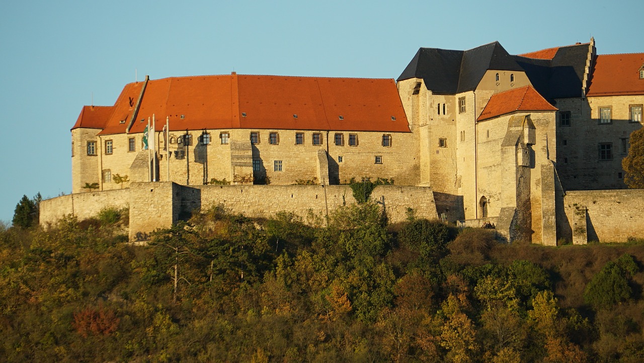 schloß neuenburg castle saxony-anhalt free photo