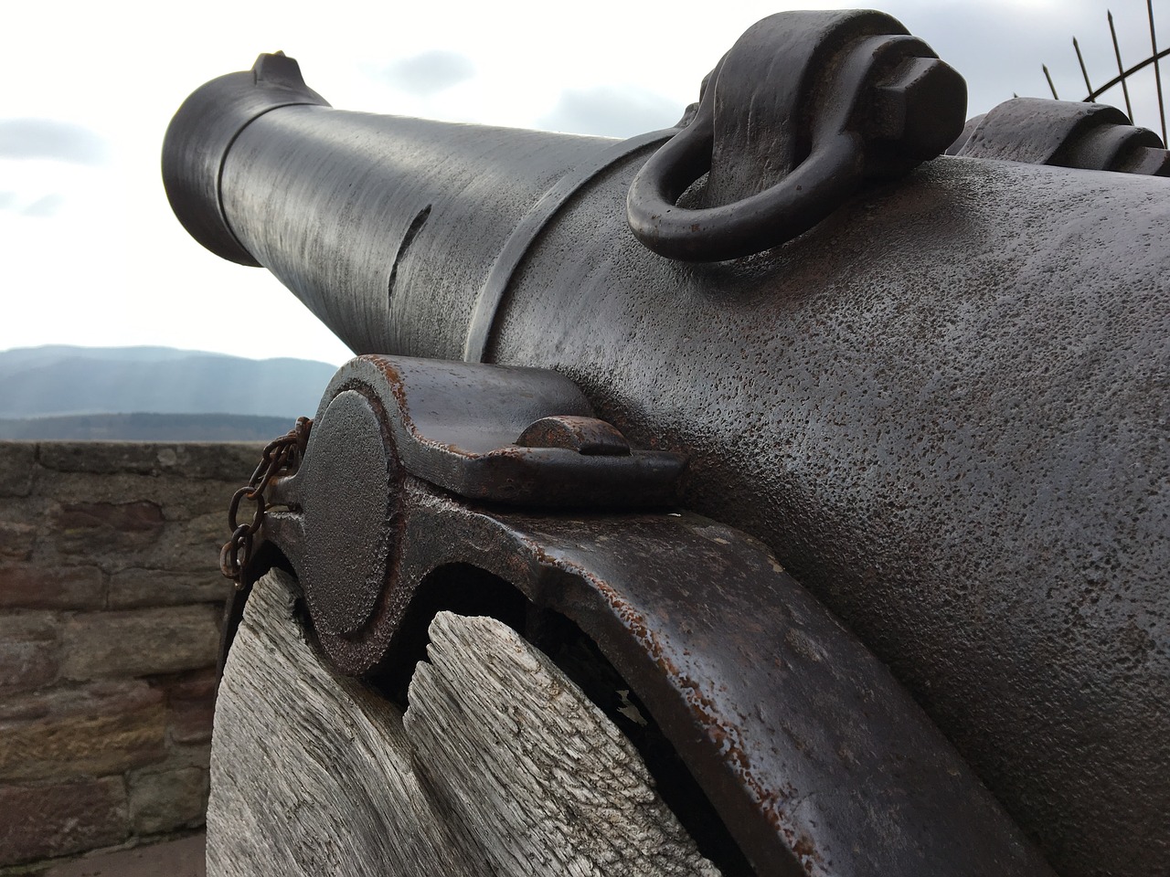 schloss waldeck barrel of a gun historically free photo