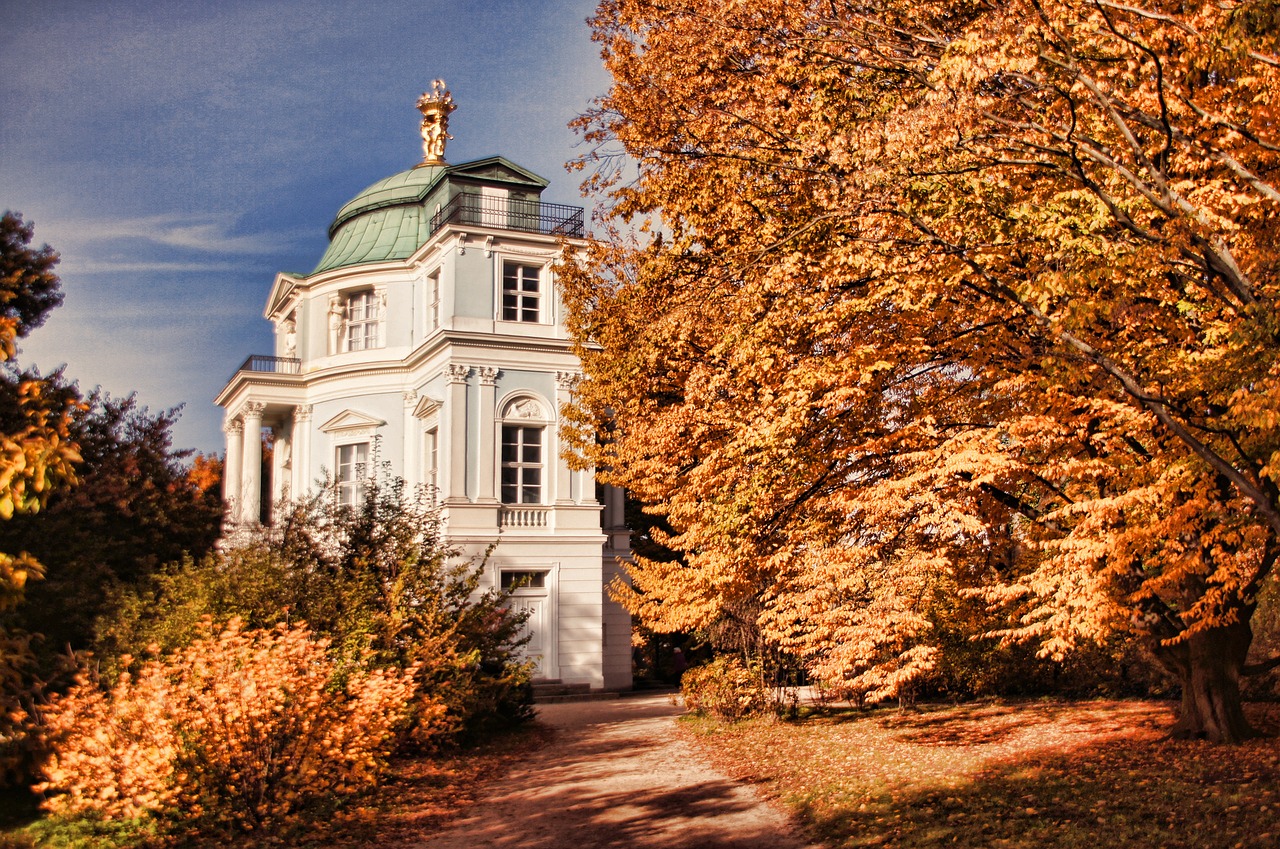 schlosspark charlottenburg tea house castle park free photo