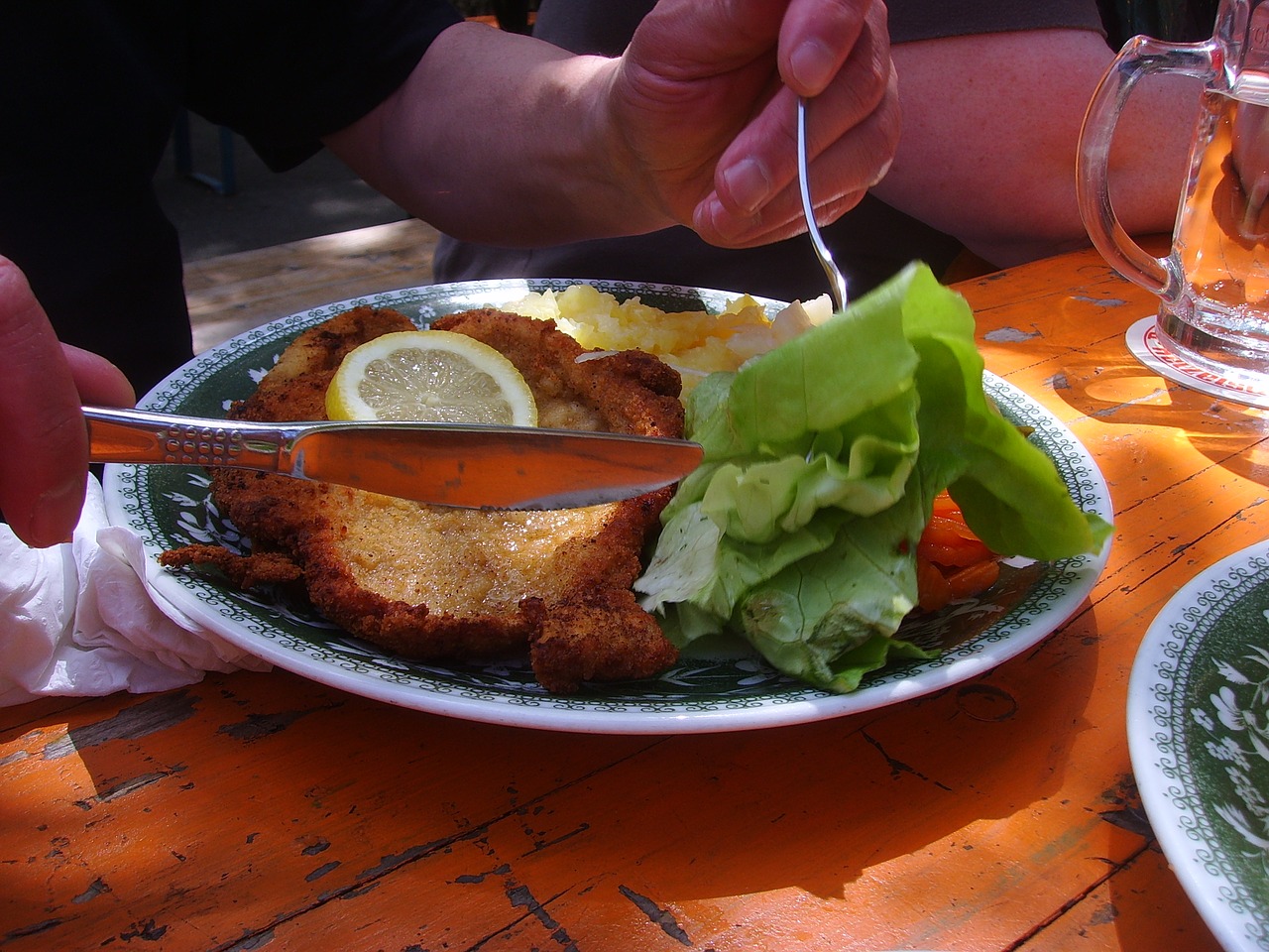 schnitzel eat pork cutlet free photo