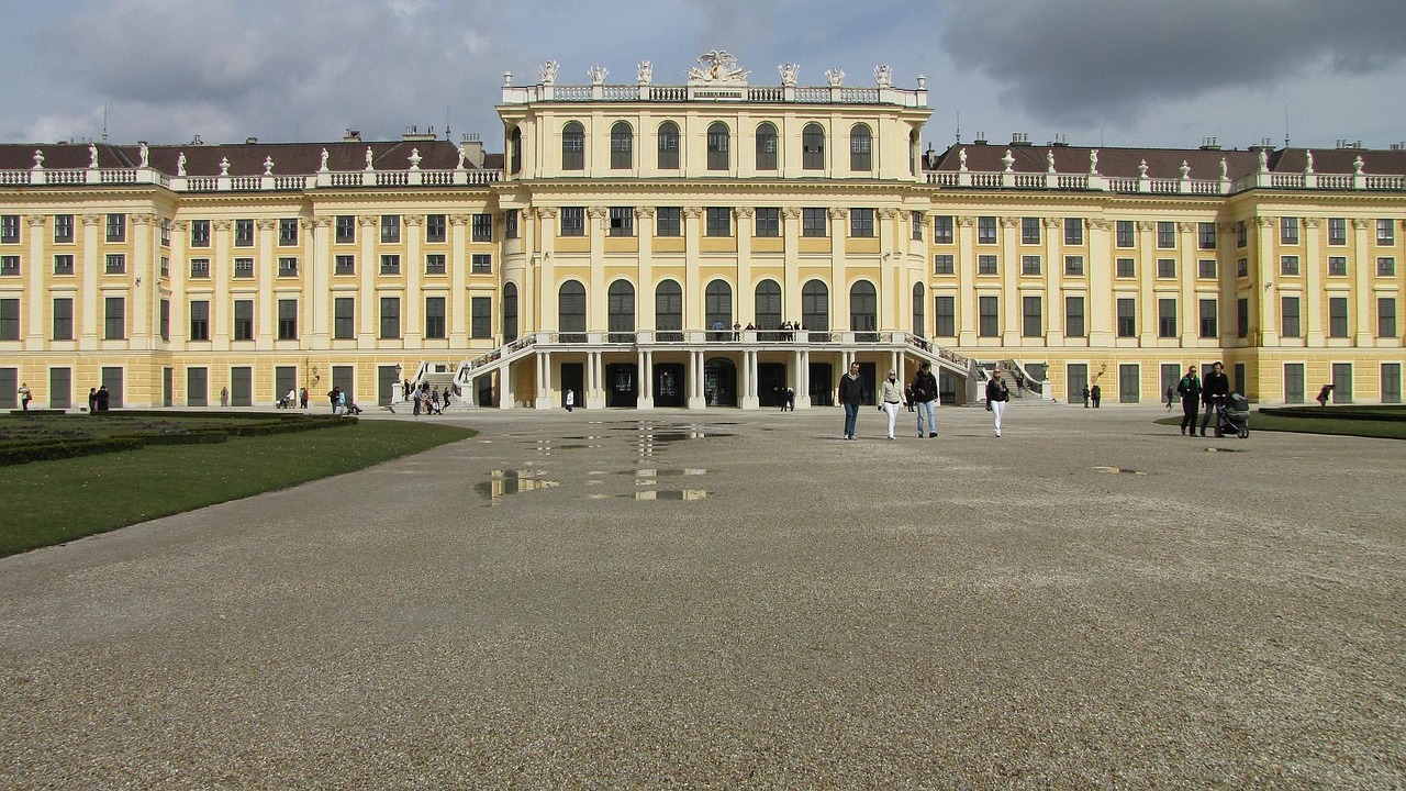 schonbrunn palace austria wien free photo