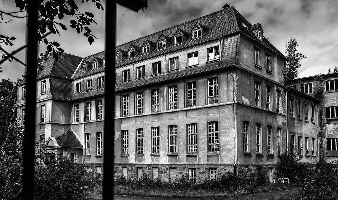 school institute lost places free photo