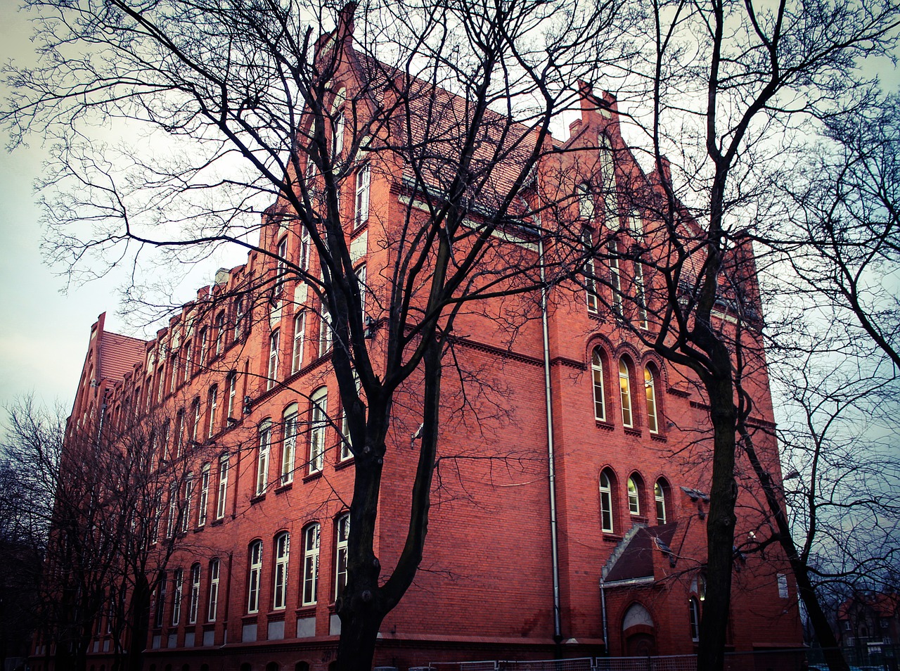 school monument prewar architecture free photo