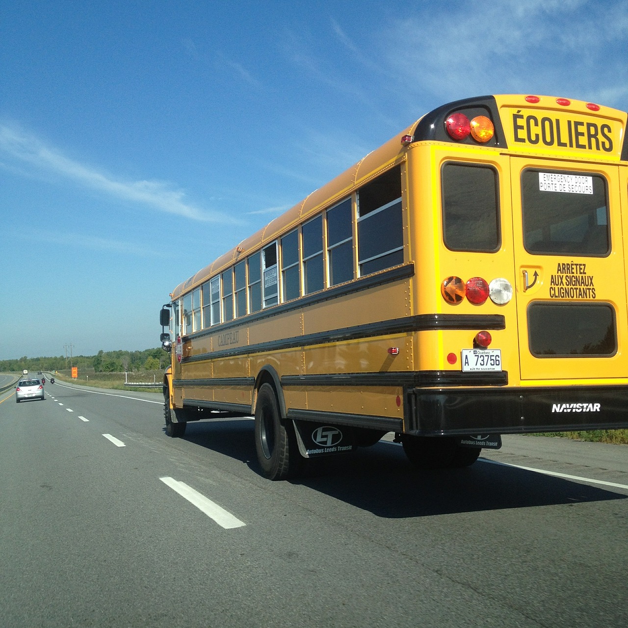 school bus canada highway free photo